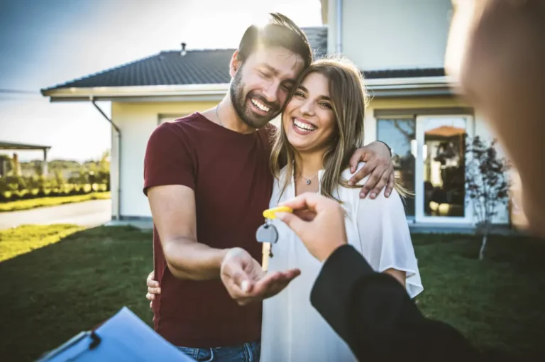 Exploring Mortgage Options for Young Families Buying Their First Home